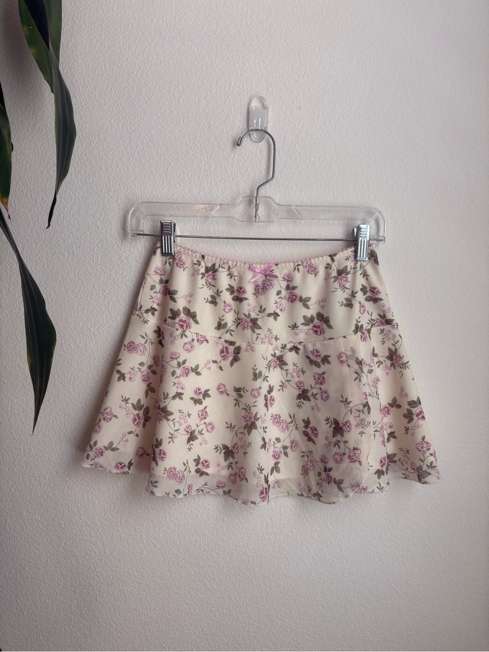 Feminine Kawaii Fairy Floral Mini Skirt with Pink Rose Print